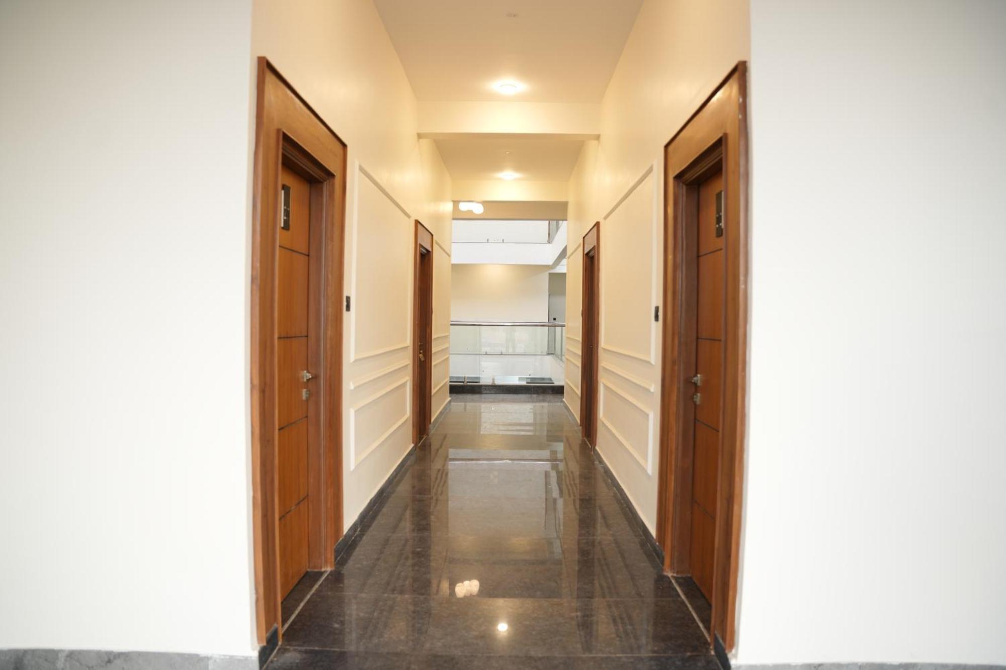 Hotel Sarvam Residency Sāgar Exterior foto